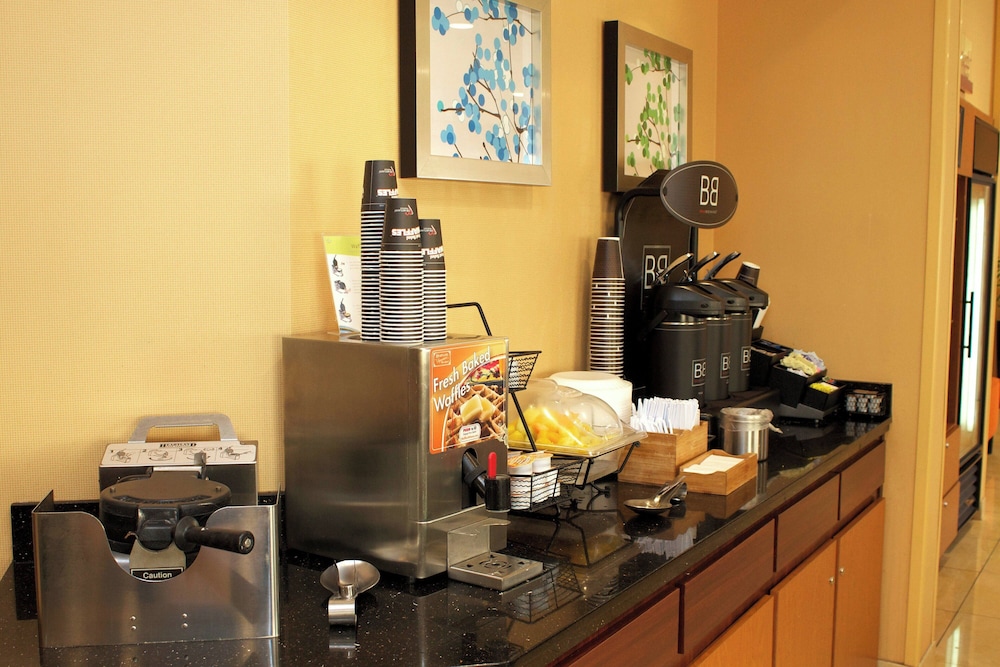 Fairfield Inn & Suites by Marriott St Petersburg Clearwater - photo 20