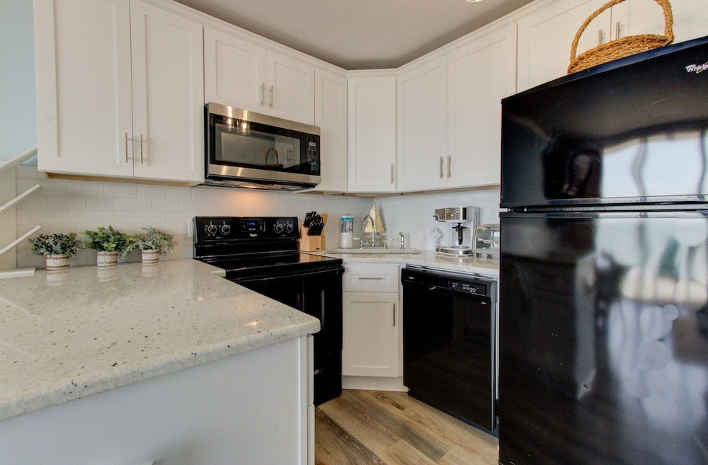 0509 Oceanfront Getaway by Atlantic Towers - photo 9
