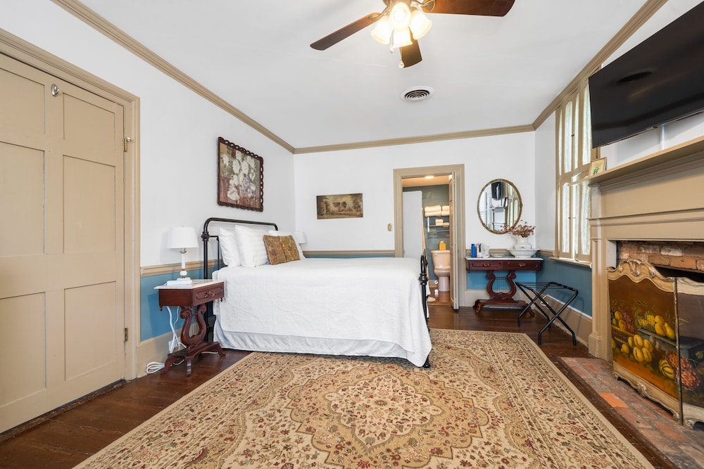 The Inn on North Jefferson - photo 25