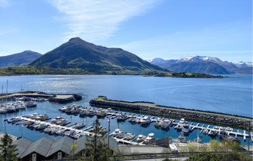 2 Bedroom Gorgeous Home In Ørsta — 4-Star Luxury Hotel in Orsta, Norway