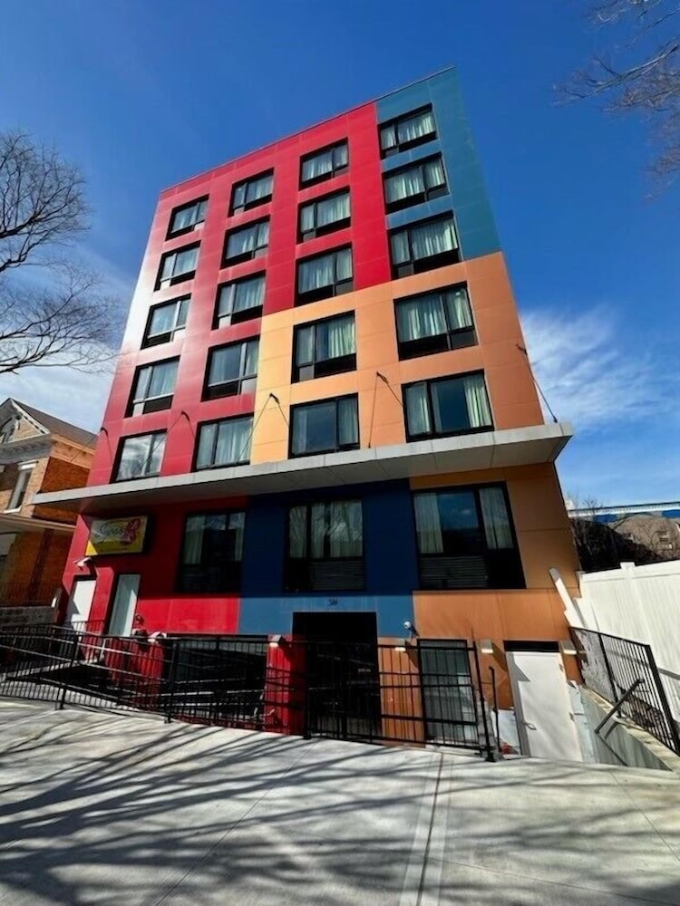 Super 8 by Wyndham Brooklyn Pennsylvania Ave - photo 2
