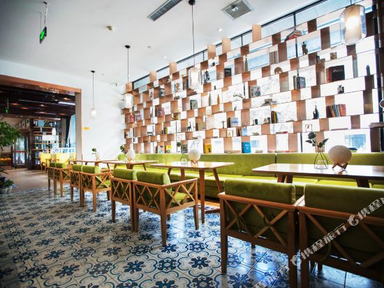 Huase Hotel — Dalai — photo 3