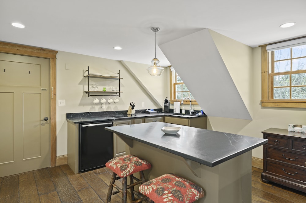 Brook Bound Inn - photo 46