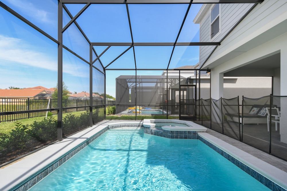 Relax in Style Pool Resort Amenities Near Disney - photo 37