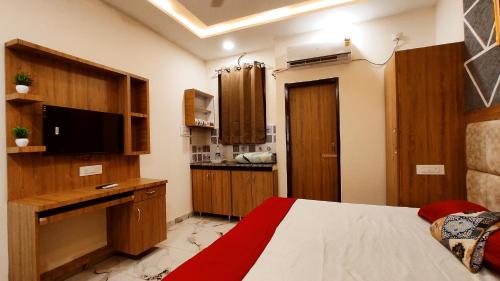 Hotel Wonder Stays For Couples Students Faculties Corporates