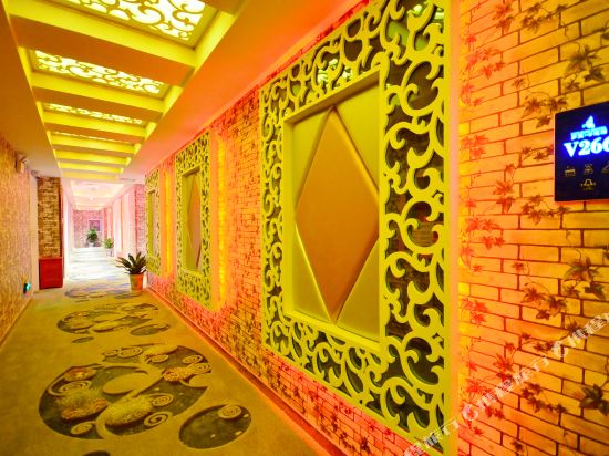 Luoman Theme Hotel - carbon neutral hotel in Wuhan