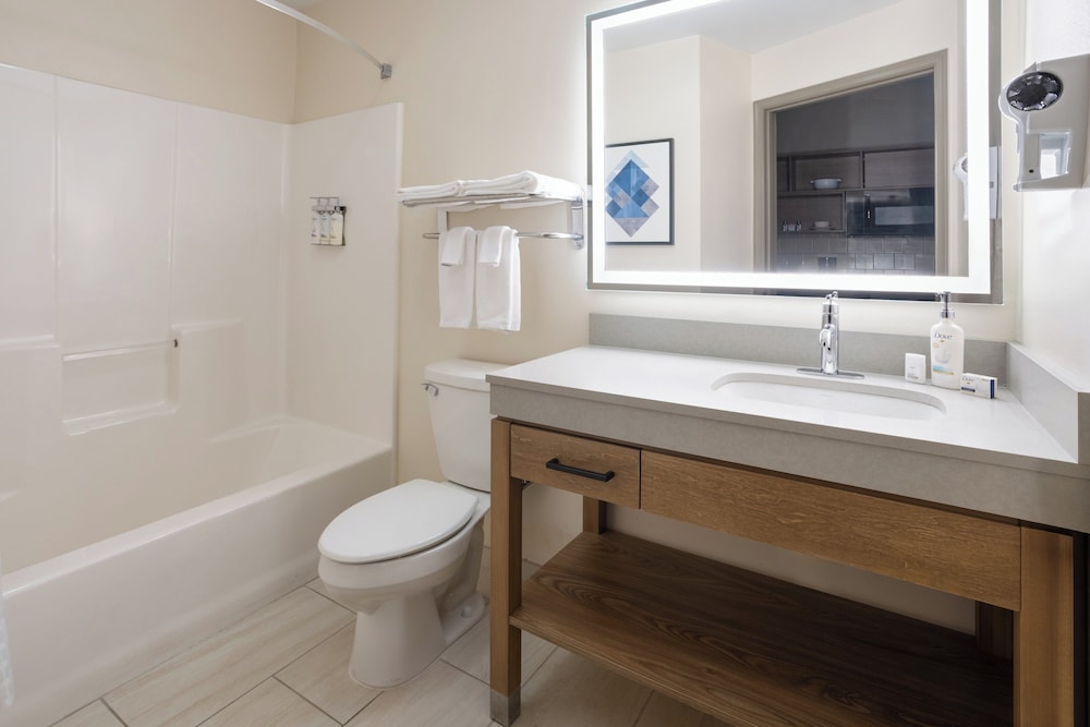 Candlewood Suites Chambersburg by IHG - photo 3