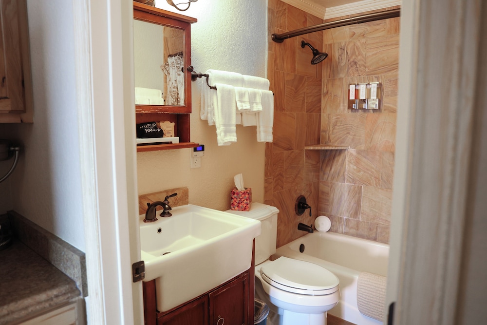 Yellowstone Gateway Inn - photo 112