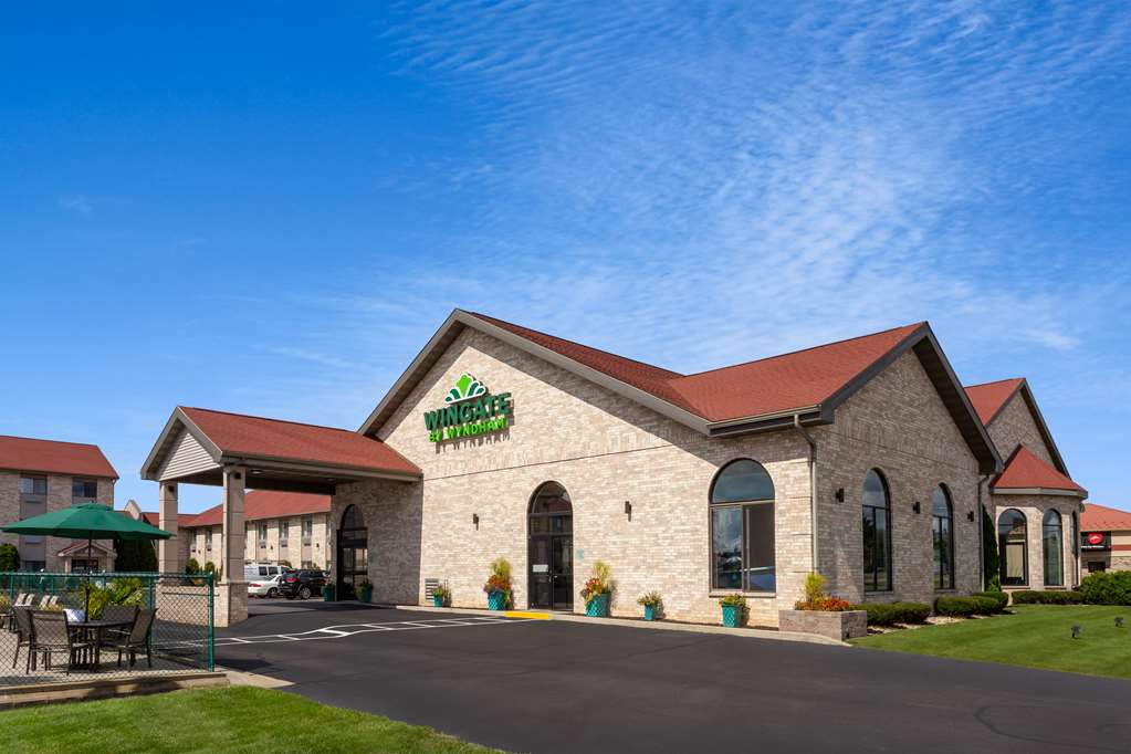 Wingate by Wyndham Wisconsin Dells Waterpark - photo 7