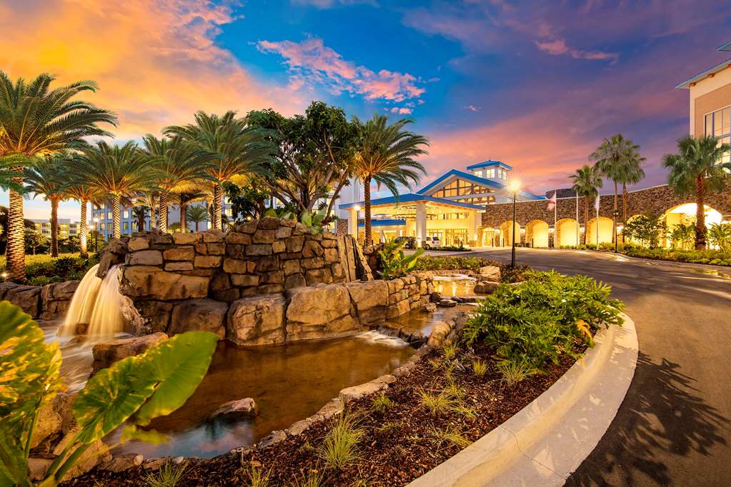 Universal's Loews Sapphire Falls Resort - photo 3