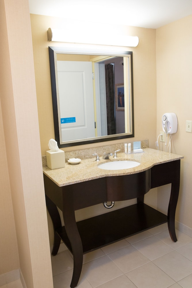 Hampton Inn & Suites Providence Downtown - photo 53