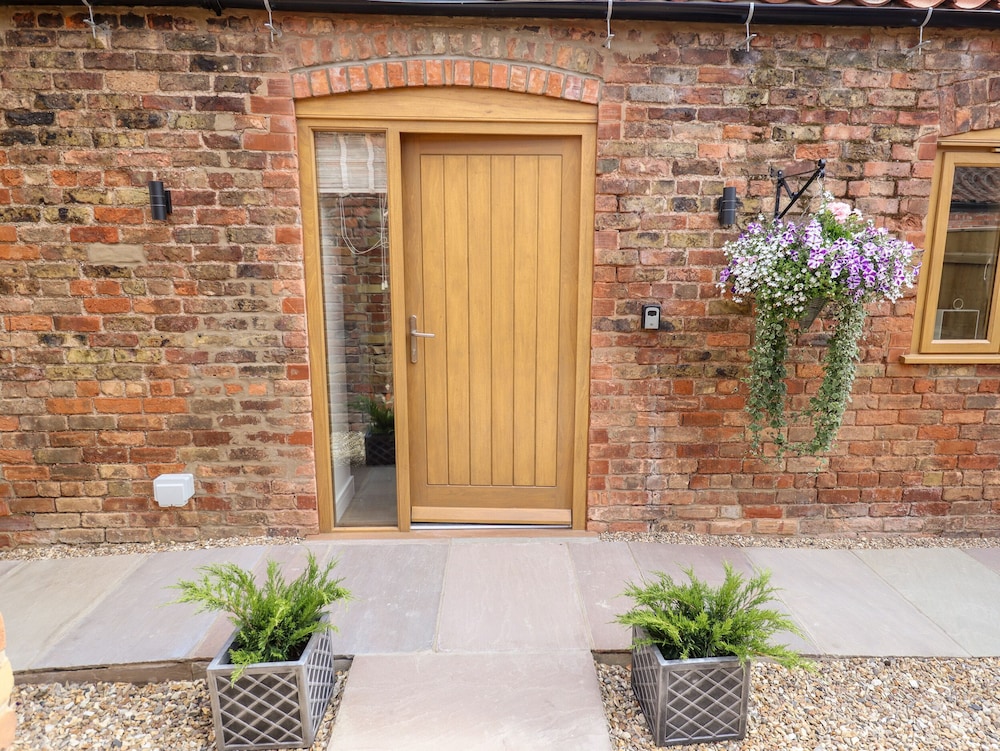 The Grange Cottage 2 — 4-Star Luxury Hotel in Grimsby, United Kingdom