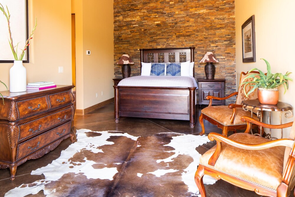 Westland by Avantstay Desert Oasis w Mountain View Pool & Basketball Court Scottsdale - photo 6
