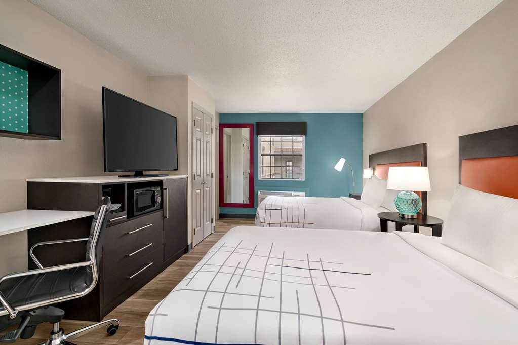 La Quinta Inn by Wyndham Columbus Airport Area - photo 10