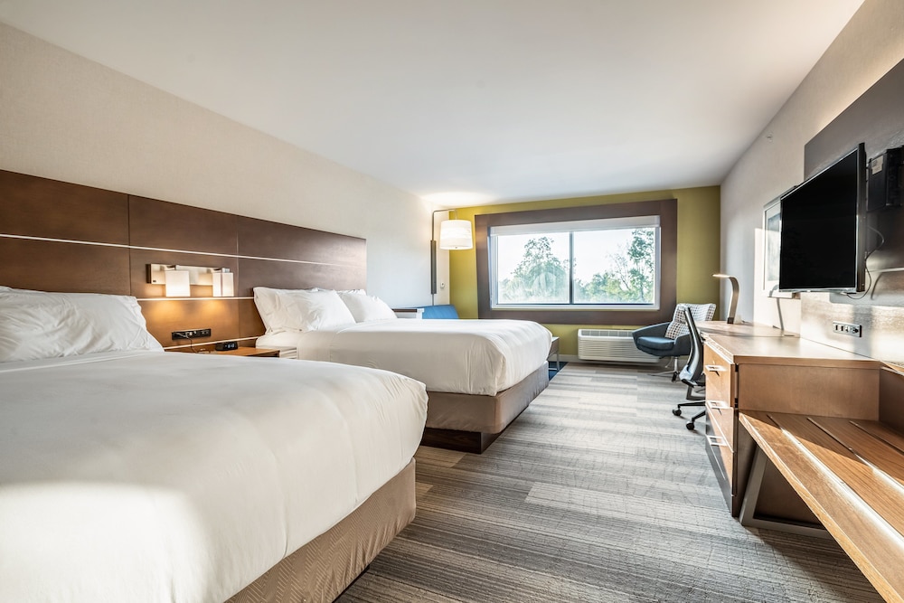 Holiday Inn Express and Suites Platteville by IHG - photo 15