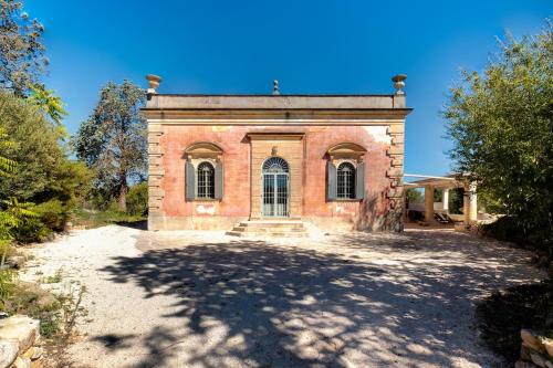 Antique Villa Casa Rosa 3 bed 2 bath with pool — 4-Star Luxury Hotel in Ceglie Messapica, Italy