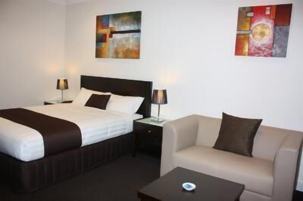 Junction Motel Maryborough - carbon neutral hotel in Maryborough