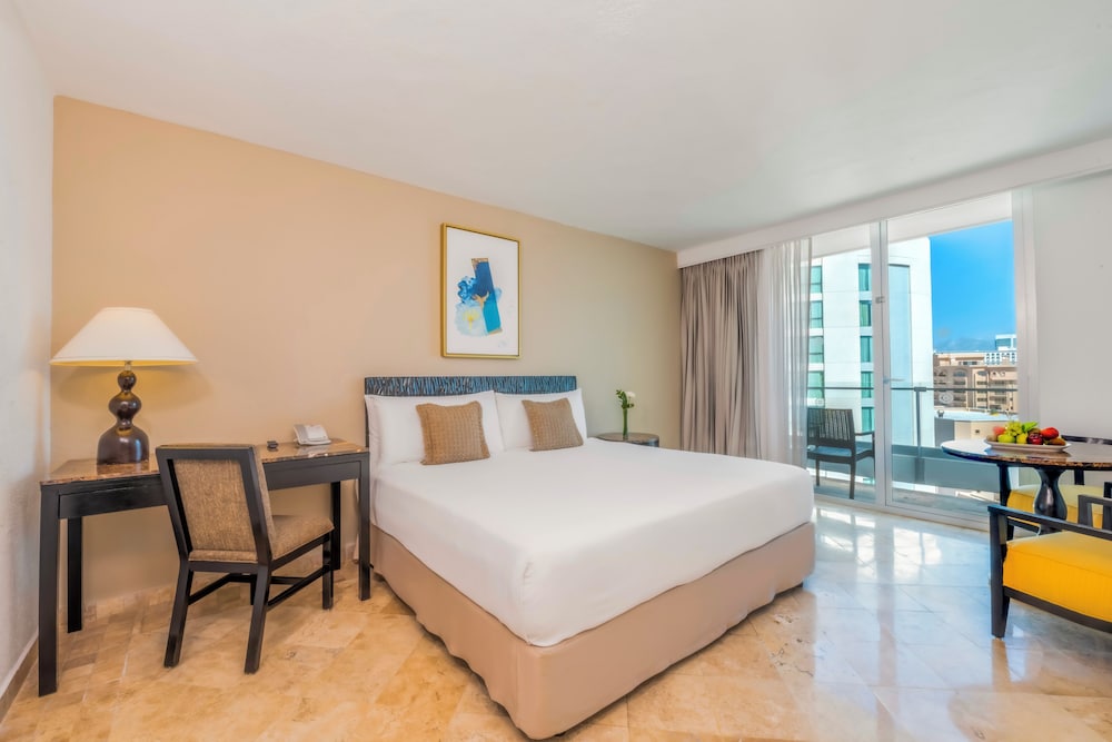 Krystal Grand Cancun All Inclusive