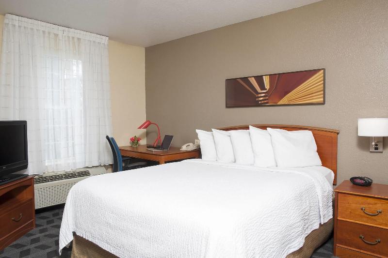 TownePlace Suites Indianapolis Keystone - photo 42