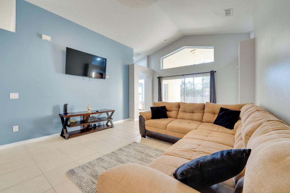 11 Mi to Disney: Pet friendly Aviana Resort Home - photo 6