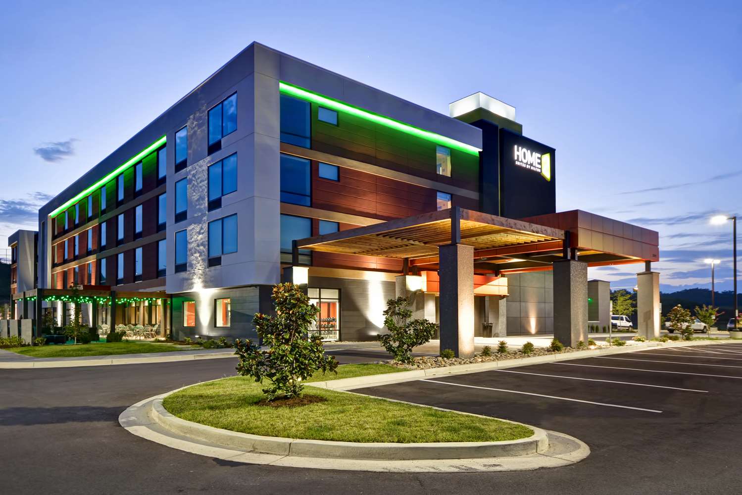 Home2 Suites by Hilton Pigeon Forge - photo 4