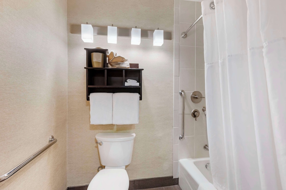 Hotel Watertown - photo 19
