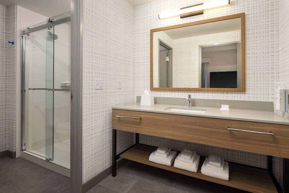 Hampton Inn & Suites by Hilton Cottonwood - photo 19