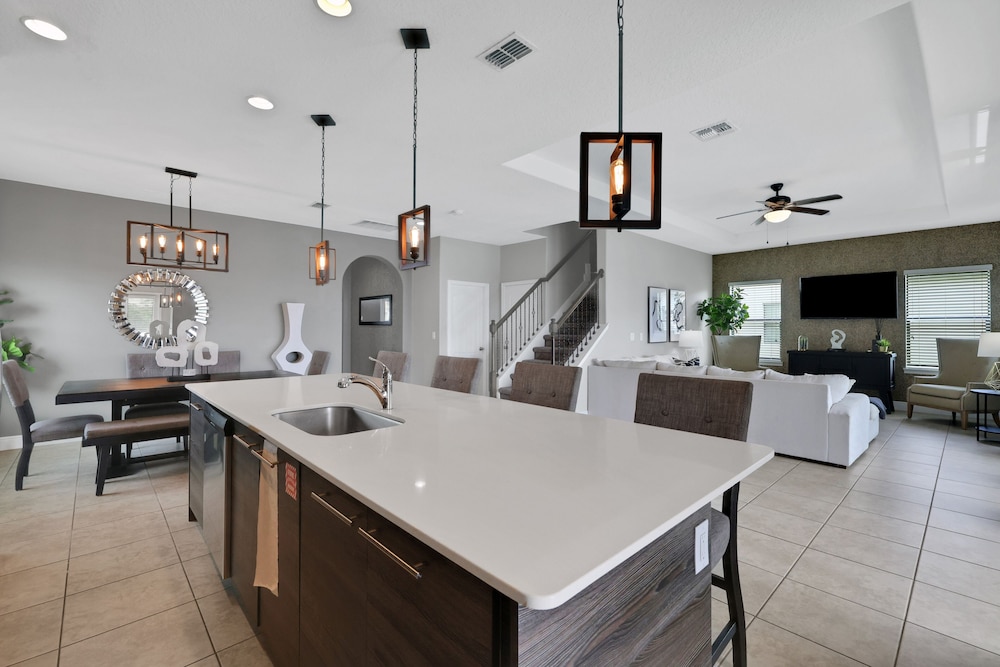 Balmoral Resort 166kb 4 Bedroom Home by RedAwning - photo 32
