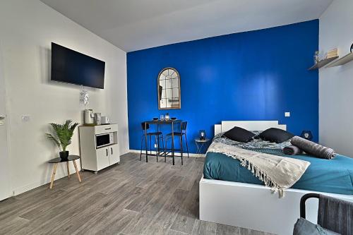 Paradis Bleu Coeur de Ville TV 4k Netflix Fibre Confortable Calme in Saintes, France