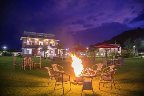 StayVista at Hillside Paradise 4BHK Villa with Jacuzzi kids play area view of Aravalli Hills
