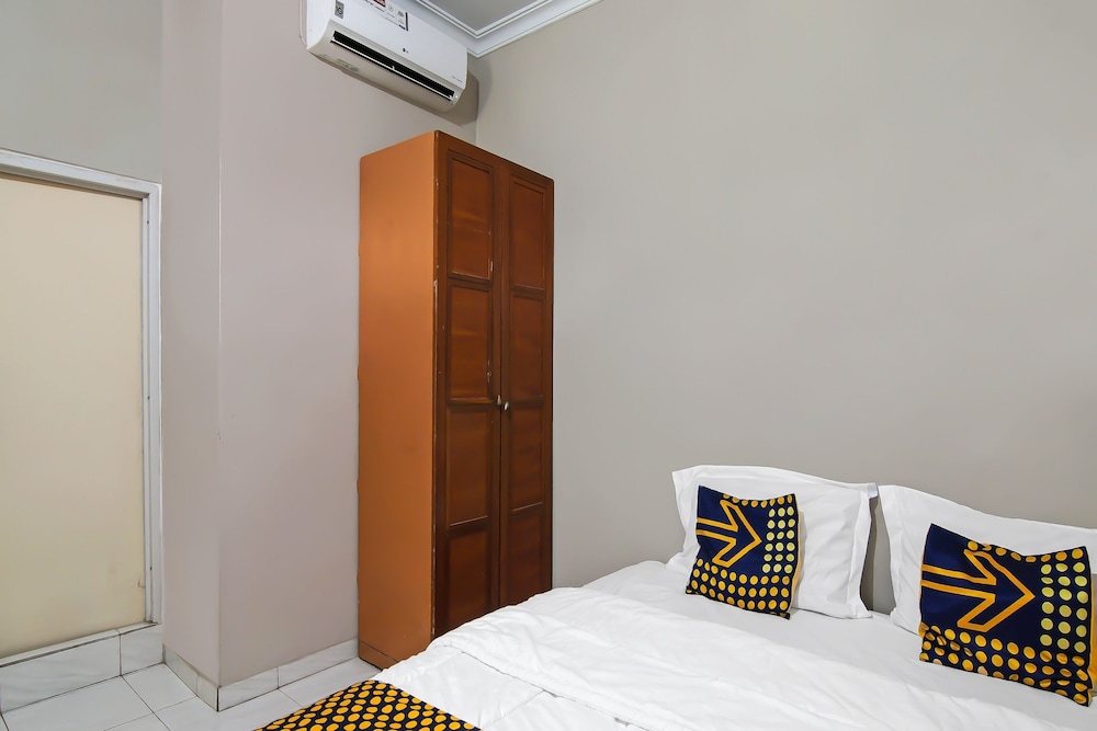 Hotel O Flamboyan 25 Homestay Syariah in Pekanbaru, Indonesia