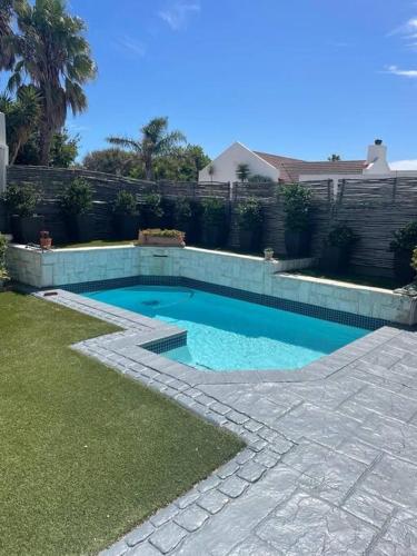Family Home in West Beach Blouberg