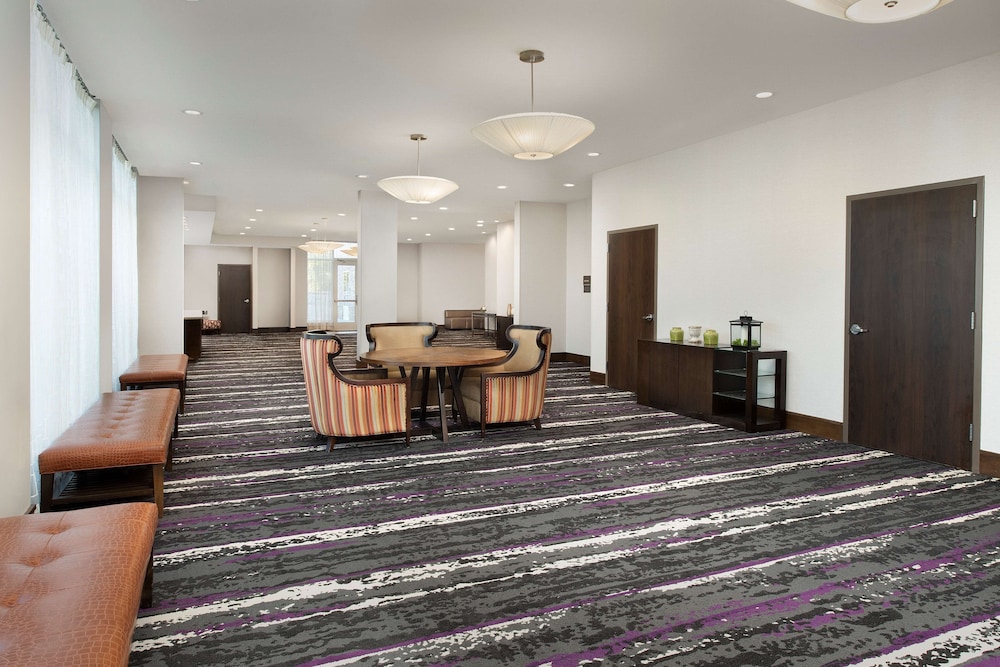 Hilton Garden Inn Charlotte Airport - photo 42