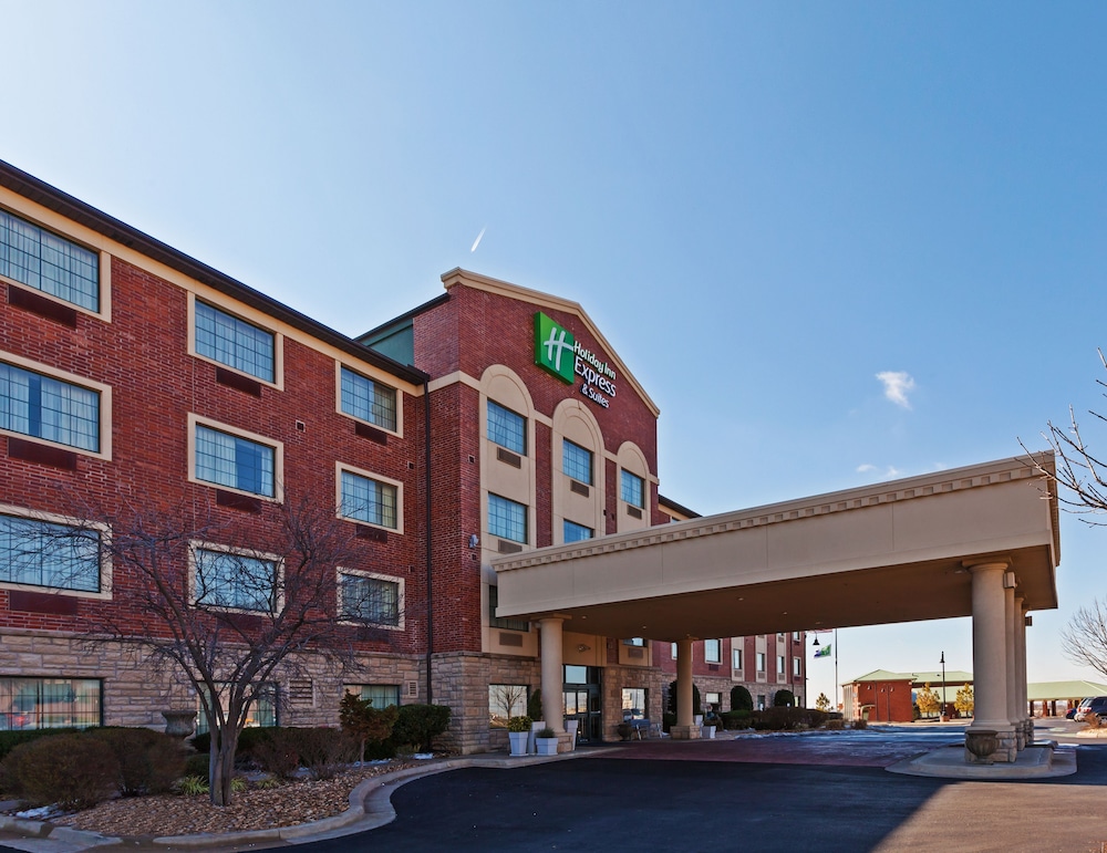 Holiday Inn Express & Suites Tulsa S Broken Arrow Hwy 51 by IHG - photo 56