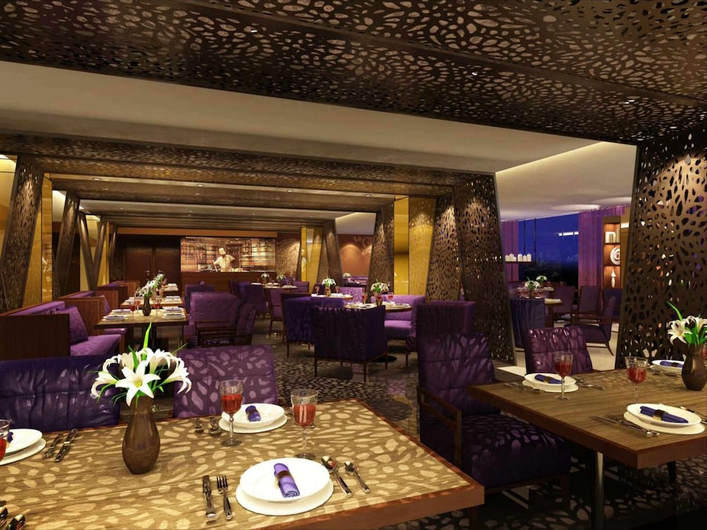 Davanam Sarovar Portico