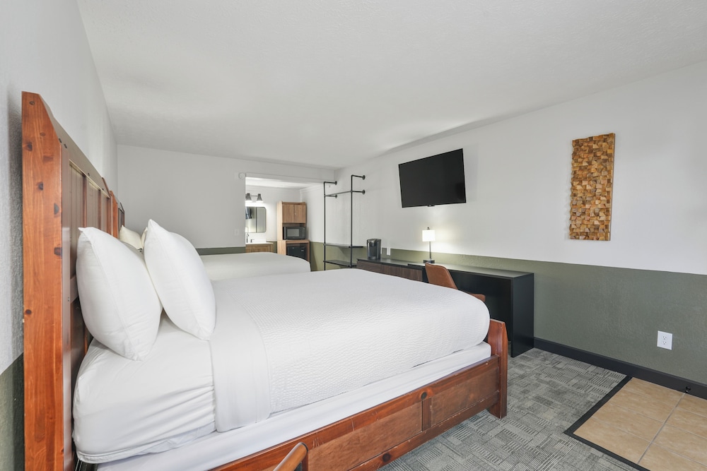 Tremont Lodge & Resort - photo 72
