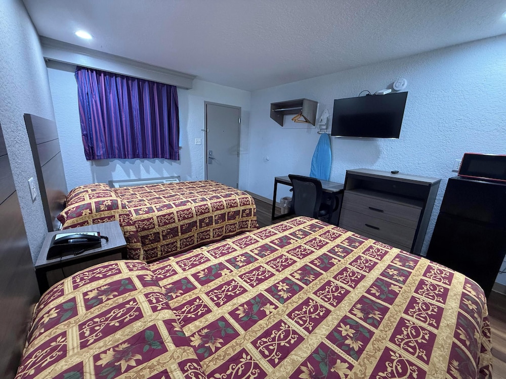 Economy Lodge by Hotel O Texas City - photo 12