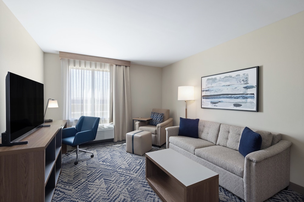 Candlewood Suites Mcpherson by IHG - photo 13