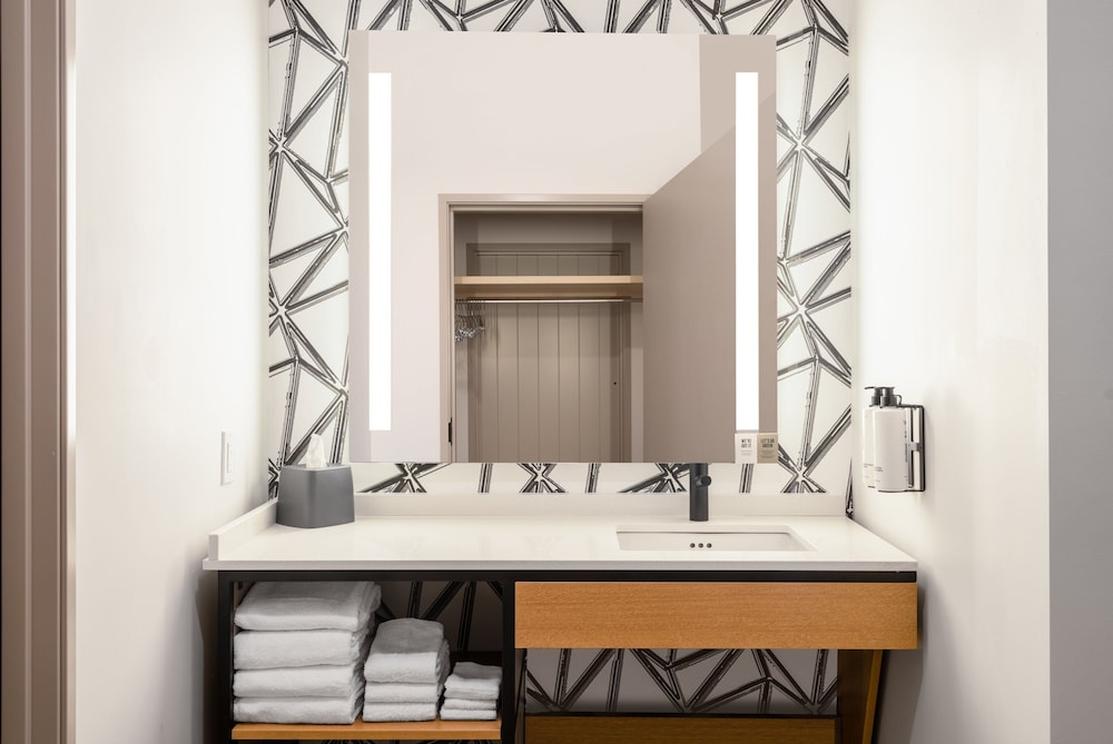 Atwell Suites Denver Airport Tower Road - photo 20
