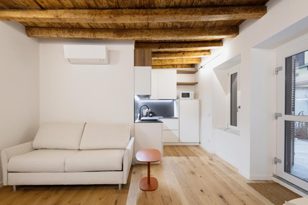 Easylife Milano Castaldi 26 P1D Porta Venezia — 4-Star Luxury Hotel in Milan, Italy