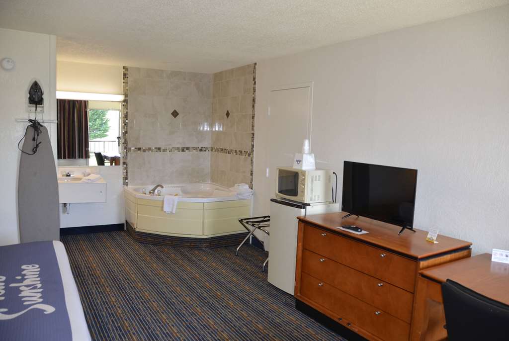 Days Inn by Wyndham Luray Shenandoah - photo 30