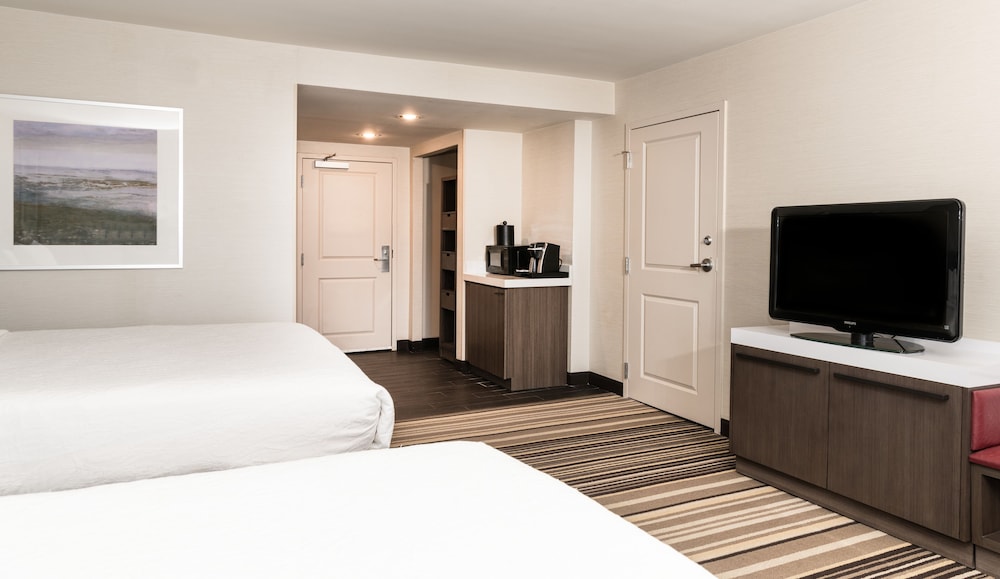 Hilton Garden Inn Philadelphia Ft. Washington - photo 9