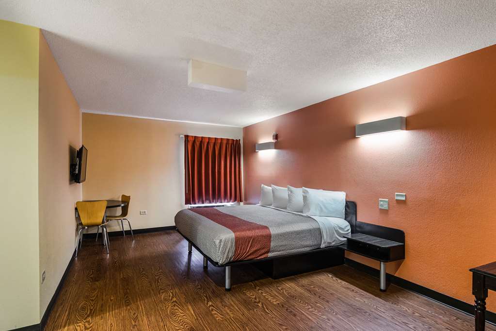 Motel 6 Libertyville IL - photo 21