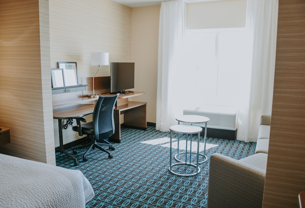 Fairfield Inn & Suites Lincoln Airport - photo 8
