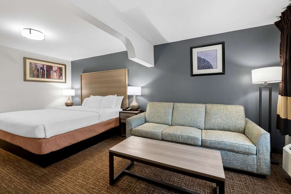 Quality Inn & Suites Fayetteville I 95 - photo 23