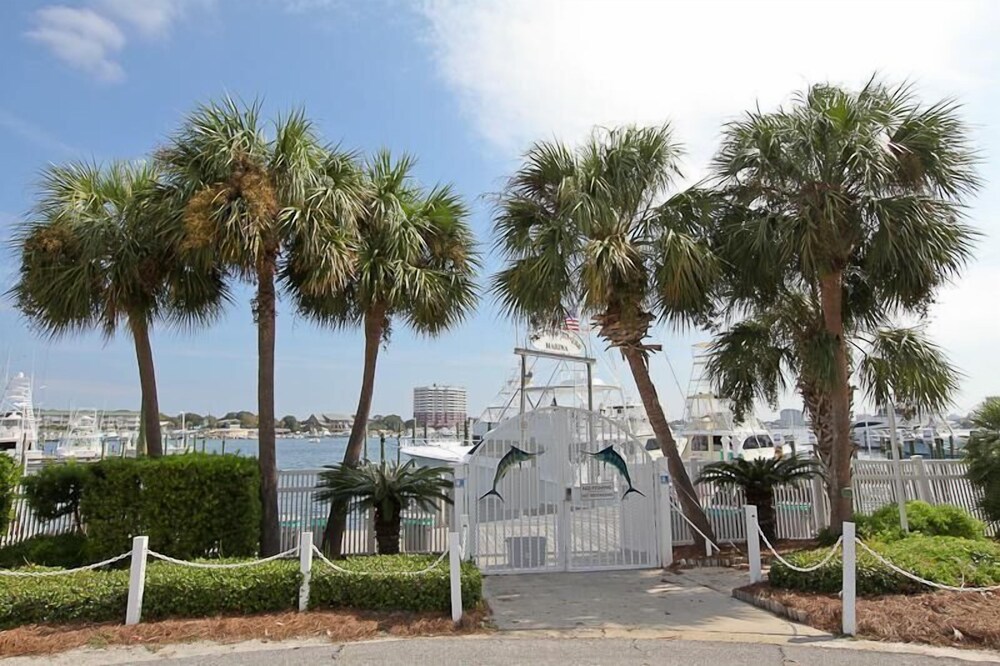 East Pass Towers by Holiday Isle - photo 5