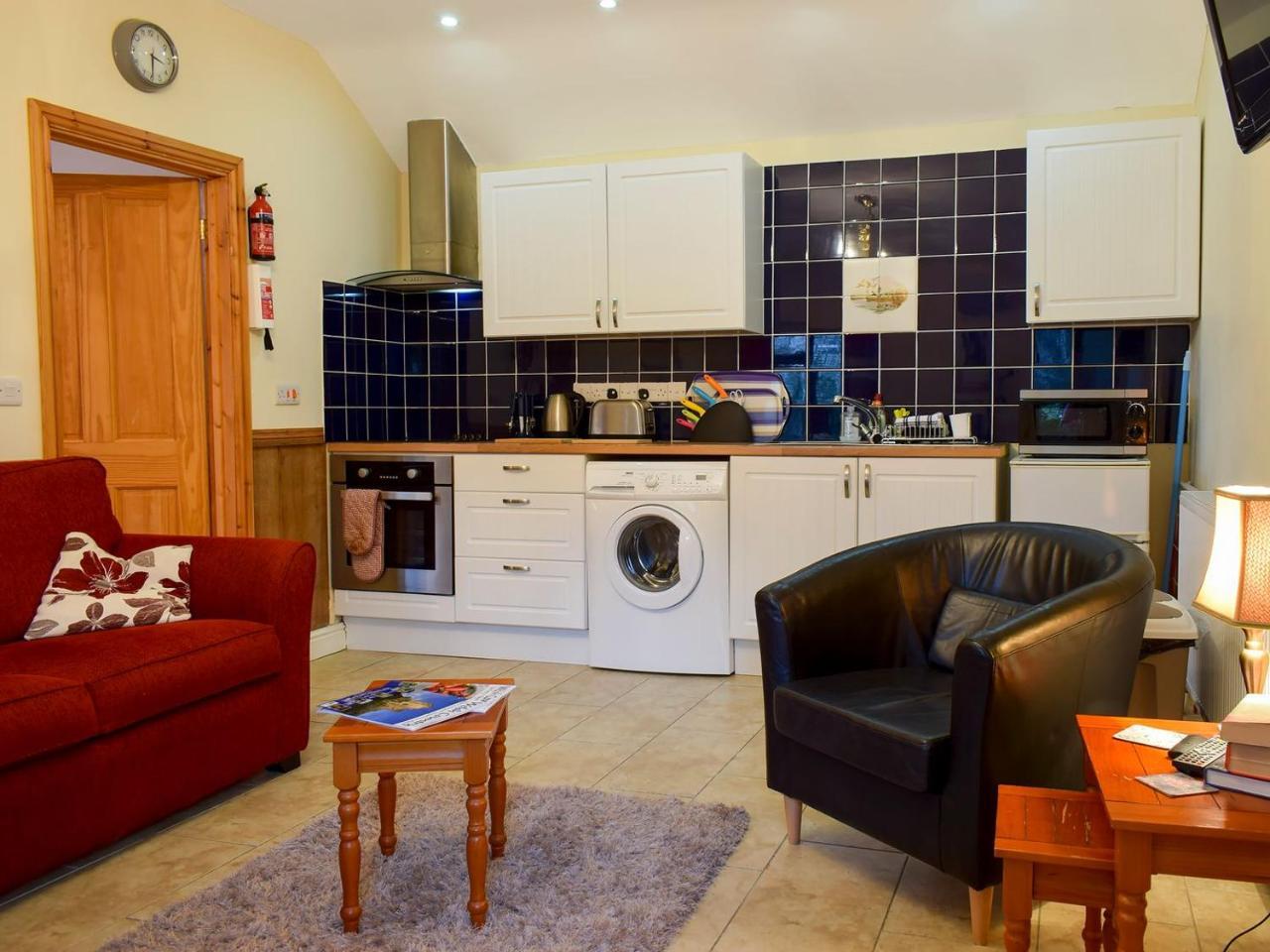 Ty Bach Twt - carbon neutral hotel in Tregaron