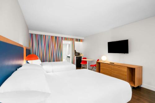 Signature Indio I 10 Coachella Valley by Sonesta - photo 12