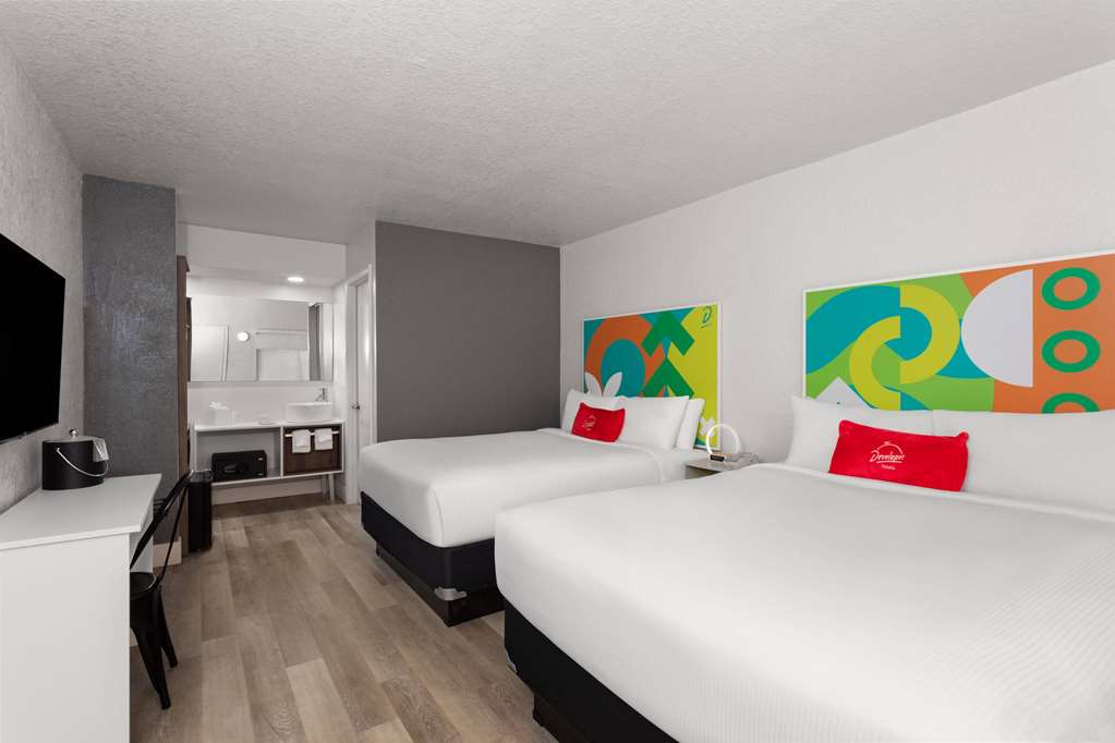 Travelodge by Wyndham Orlando Lake Buena Vista S - photo 20