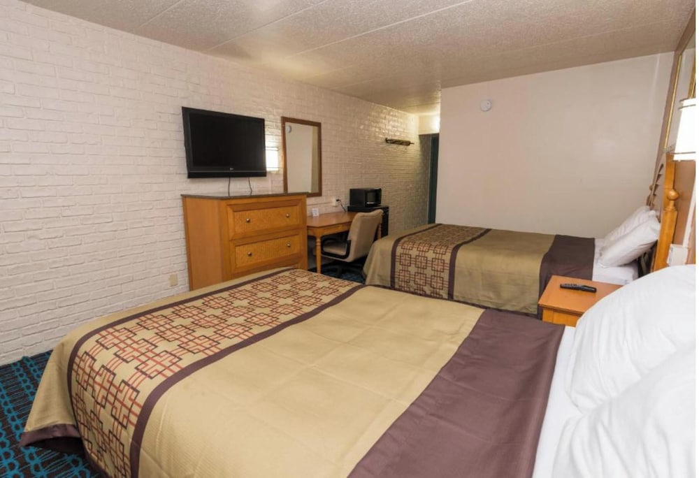Tri City Motel by OYO Forrest City Spindale - photo 9